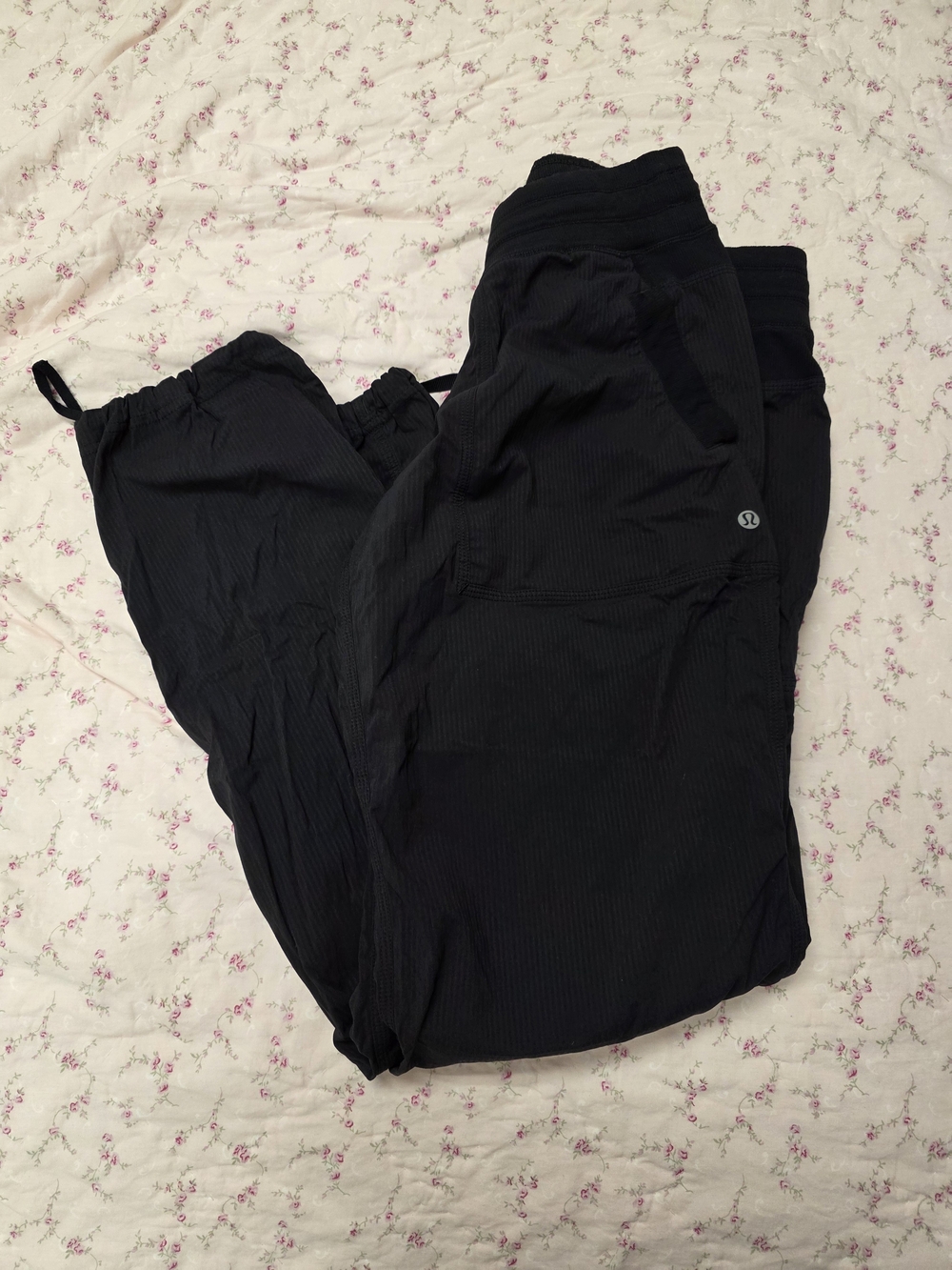 lululemon athletica Black Track Pants / Joggers